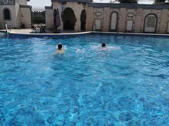 -泉城欧乐堡戏水湾艺术养生温泉