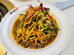 -锅当当铁锅炖烀饼王(长泰广场店)
