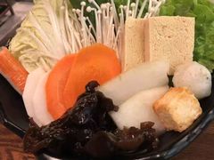 -呷哺呷哺 小火锅 (浦东新欧尚超市店)