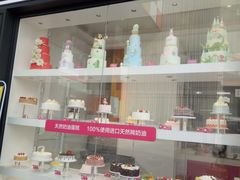 面包甜点陈列柜-味多美(江桥万达店)