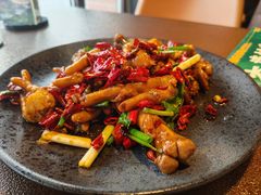 -曼听小寨海鲜烧烤·大连辣炒大王(盖州街店)