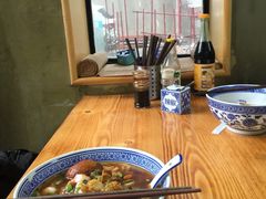 -沪西老弄堂面馆(定西路店)