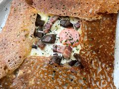 鸡蛋蘑菇熏肉荞麦可丽饼-RAC BAR(安福路店)