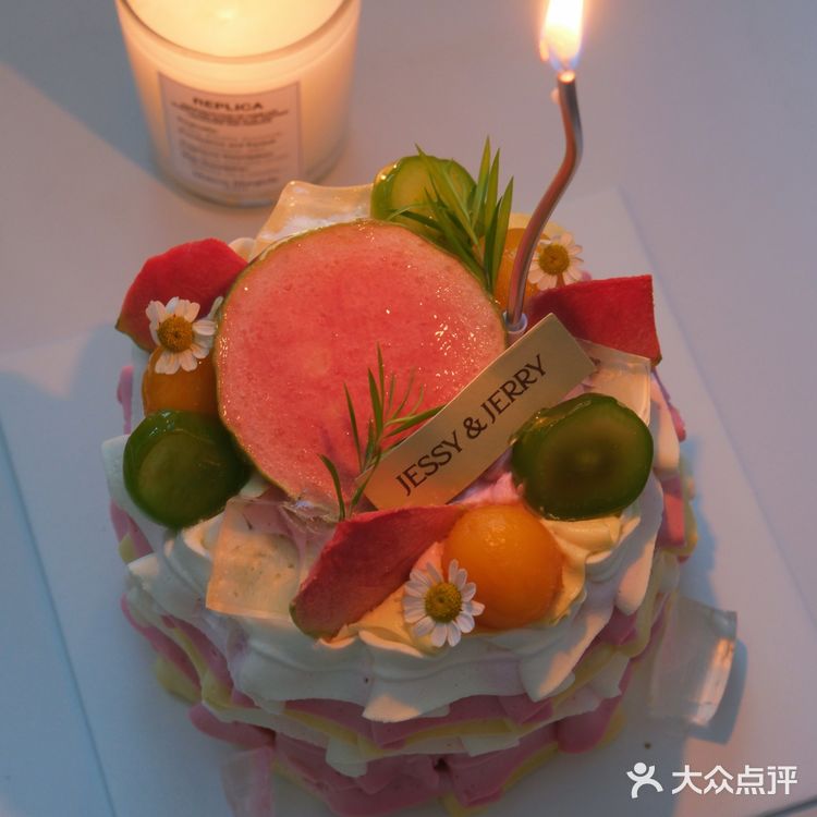 这家怎么做到每个蛋糕都那么美的🆘