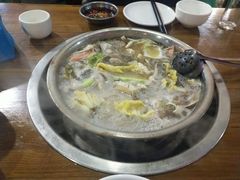 -泸州酸菜豆花火锅川师店