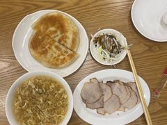 -李连贵熏肉大饼(沈阳站店)