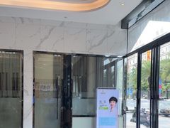 -粤港恒生口腔连锁(环球店)