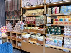 面包甜点陈列柜-茶颜悦色(花园道店)