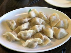 芹菜牛肉饺子-八方小厨