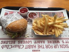 -The Habit Burger Grill 哈比特汉堡(复兴soho店)