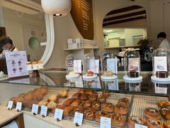 -VERIE BAKEHOUSE