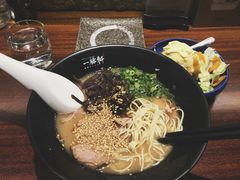 -一豚轩·烧鸟·豚骨拉面(五四路店)