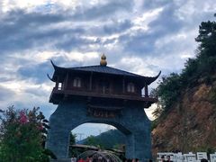 -黄腾峡天门悬廊