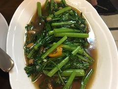 -Dang restaurant (patong phuket)