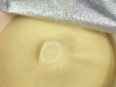 -红宝石·鲜奶小方·海派西点房(南丹店)