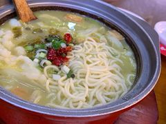 -周鱼小馆石锅酸菜鱼(活力汇店)