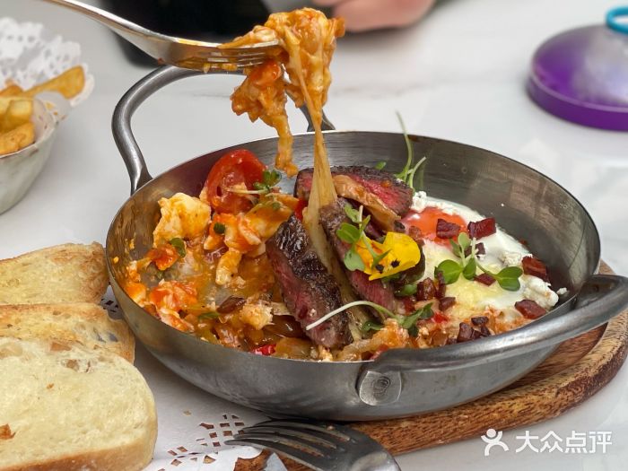 304/BRUNCHRESTAURANT北非牛排蛋图片