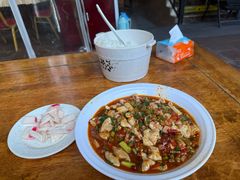 -茅屋大酒店