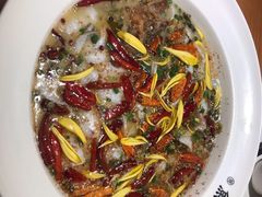 -江渔儿酸菜鱼(映月湖环宇城店)