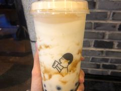 -喜茶(杭州滨江宝龙店)