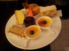 焦糖布甸&nbsp;芝士蛋糕&nbsp;芒果蛋糕&nbsp;拿破仑-圣丰索菲特·2 On 988 Café 自助餐厅