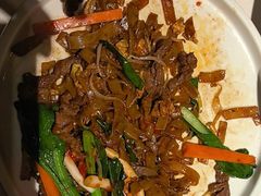 -八府香鸭·啫啫煲(华山路店)