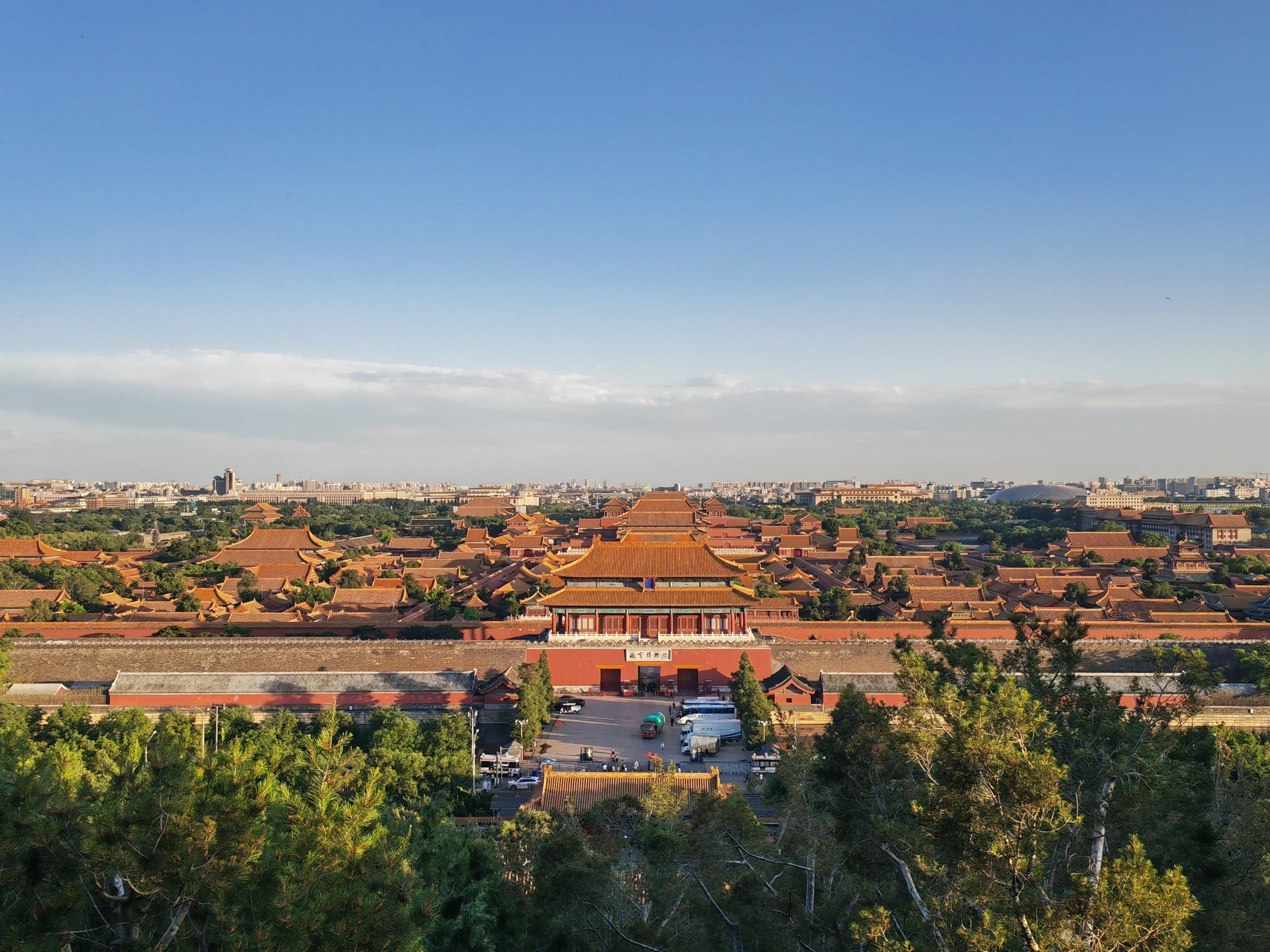 偶遇的治愈瞬间 #随手拍 

景山公园拍故宫全景绝对是最好机位!