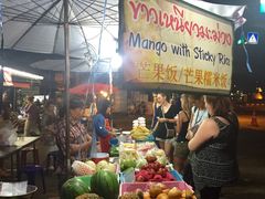 -芒果糯米饭摊子