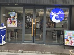 -瑞幸咖啡(田贝地铁站D出入口店)