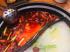 牛油鸳鸯锅底-串门邻居串串火锅(云南南路店)
