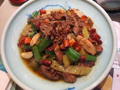 -荷花亭·湖北融合菜(中商广场店)