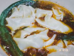 红汤抄手-花市豌杂面(民生路店)