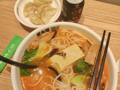 酸汤米线-蒙自源米线大王(南山大新商业街店)