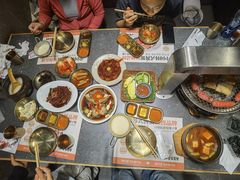 -草家酱蟹炭火烤肉店(珲春南路二店)