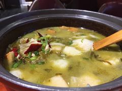 -周鱼小馆石锅酸菜鱼(活力汇店)