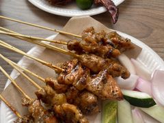 -东海岸人工湖美食村