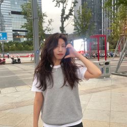 -MOVAN  HAIR莫凡匠人发型屋