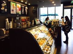 -星巴克臻选(深圳龙华红山天虹店)