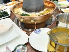 -楼外楼大刀肉传统火锅居(幸福街店)