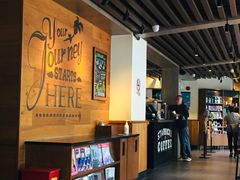 大堂-星巴克(西藏路店)