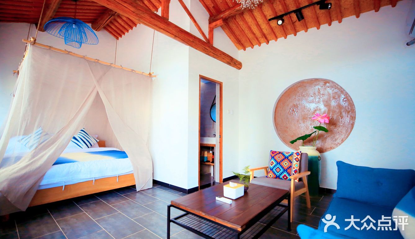 可以在院子里畅快烧烤的民宿小院，太宽敞了
