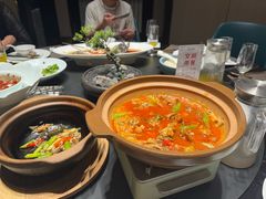 -忆江南·临江鱼馆