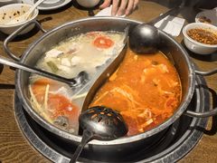 酸汤鸳鸯锅底-阿婉贵州苗家酸汤鱼(梅林店)