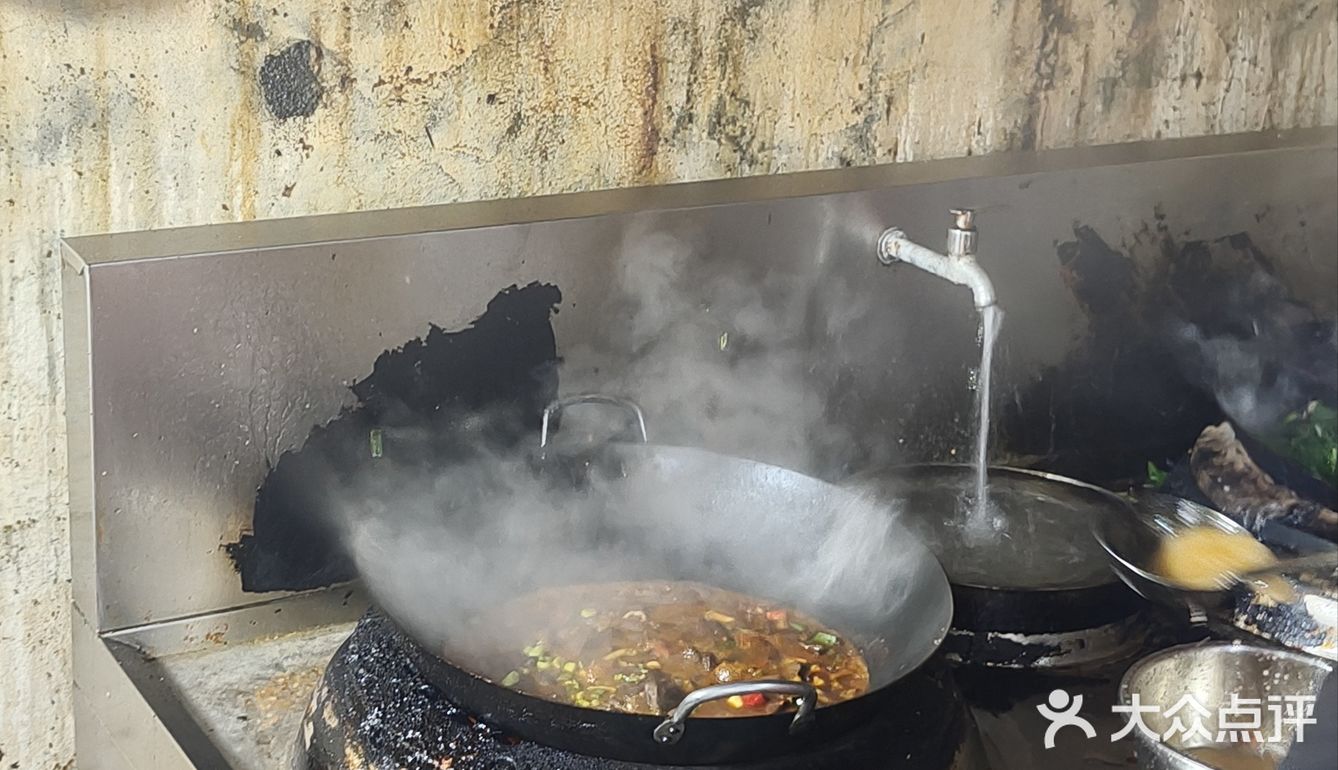 地道小碗辣炒面尝鲜