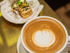 拿铁-VENCHI 闻绮(广州太古汇店)
