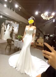 -艾米丽婚纱礼服