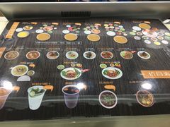 -桥香园云南过桥米线(金马碧鸡店)