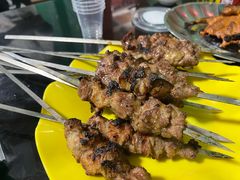 -烤肉小伙烤肉店