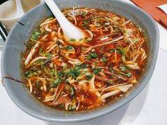酸辣汤-鹿港小镇(金虹桥国际中心店)