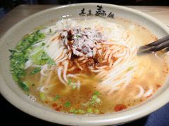 -亮亮面馆(经六路店)